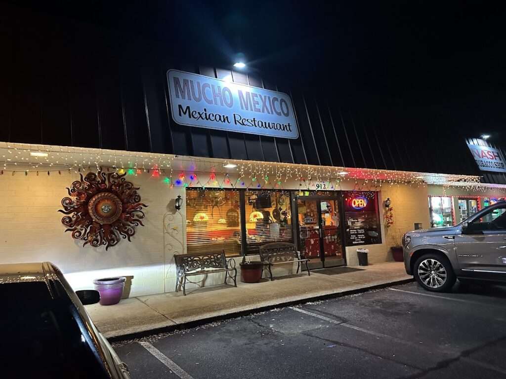 Mucho Mexico Sizzlin photo 5